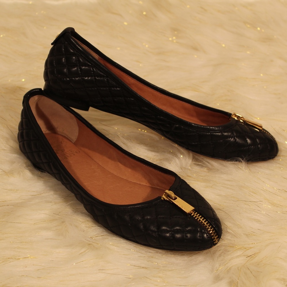 Vince Camuto flats